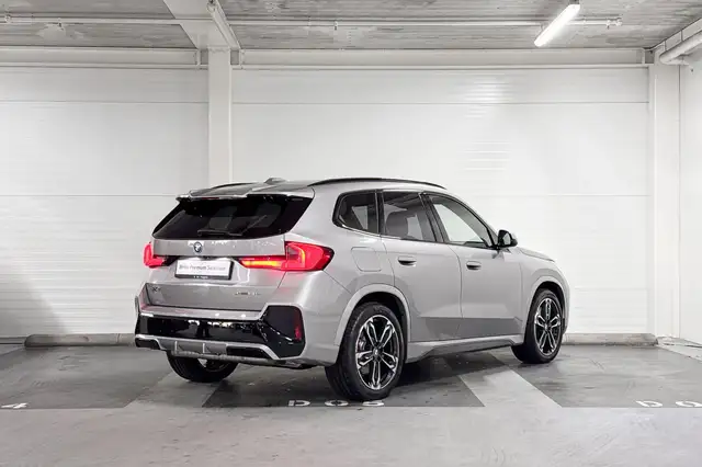 BMW X1 view 6