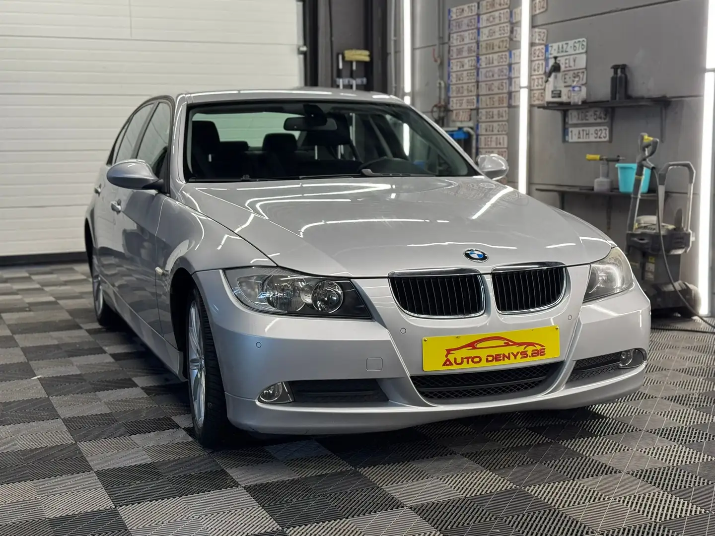 BMW 318 2.0D 253.500 Km Bj. 2008 Grijs - 1