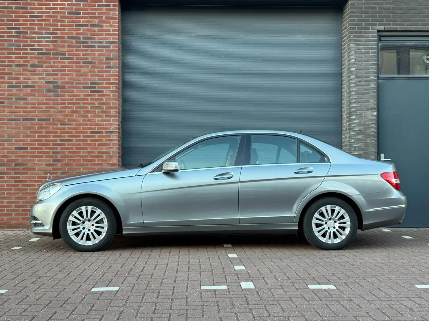 Mercedes-Benz C 180 Prestige Elegance | Xenon | Parkeersensoren | Crui Gris - 2