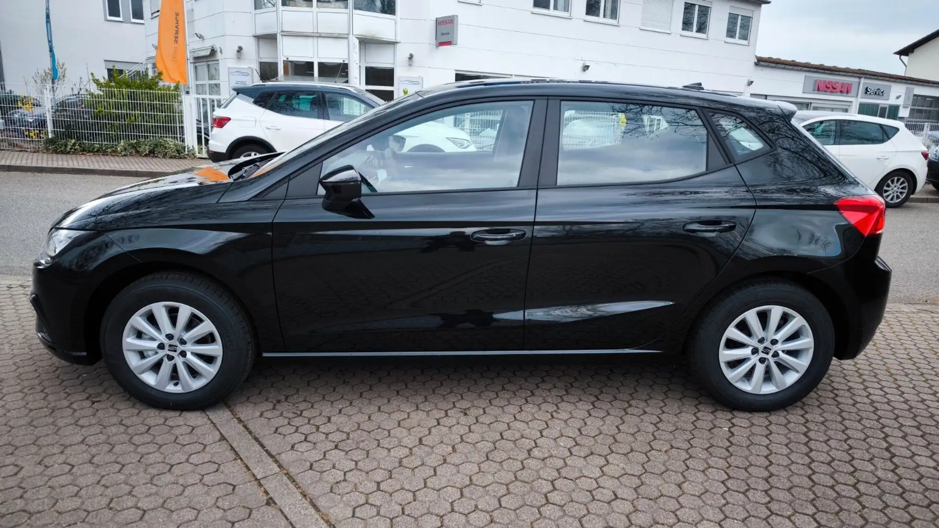 SEAT Ibiza Style 1.0 MPI Schwarz - 2