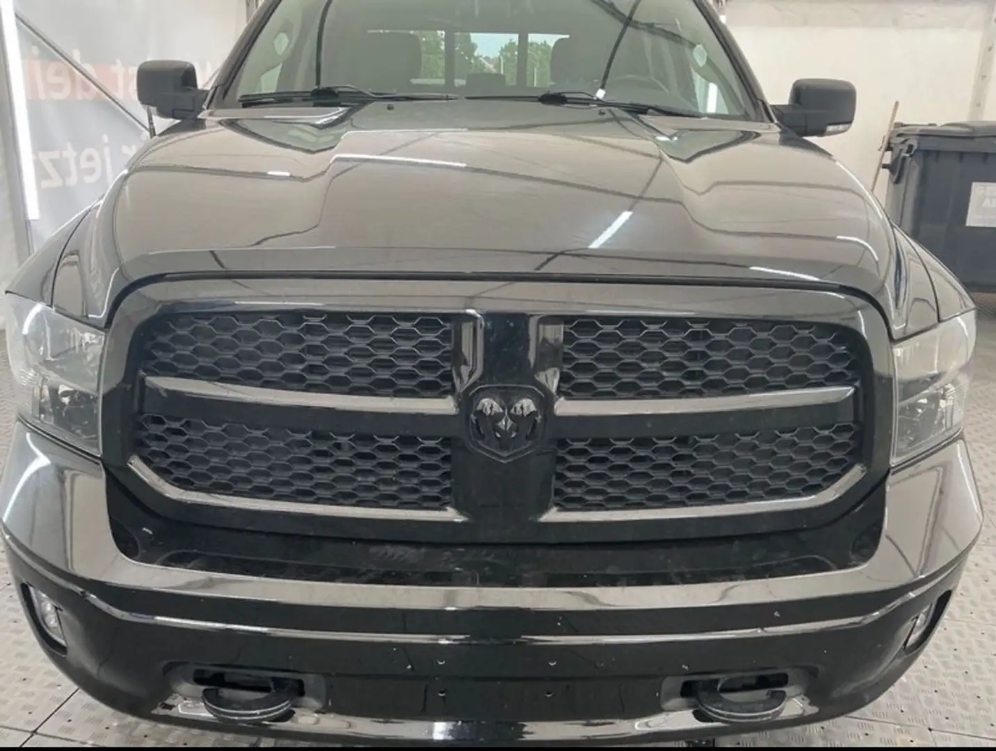 Dodge RAM Ram Classic 1500 5.7 V8 Crew Cab at8 iva compresa Nero - 1