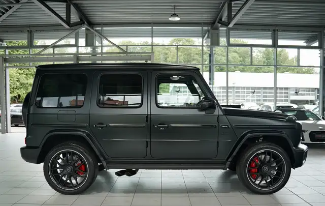 Mercedes-Benz G-Class view 6