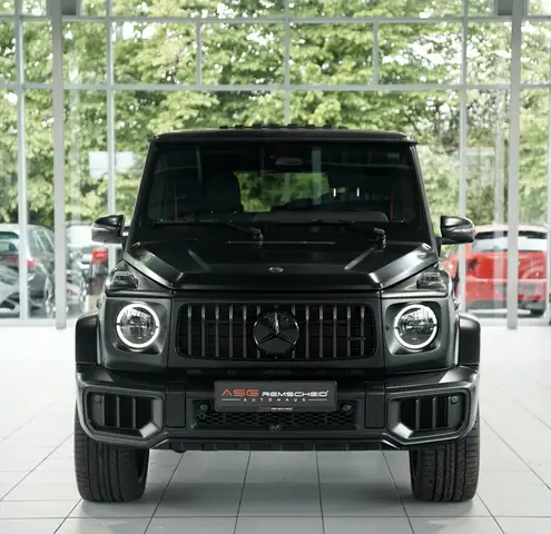 Mercedes-Benz G-Class view 3