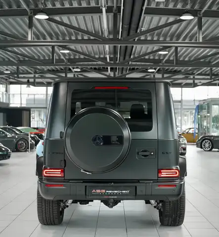 Mercedes-Benz G-Class view 9
