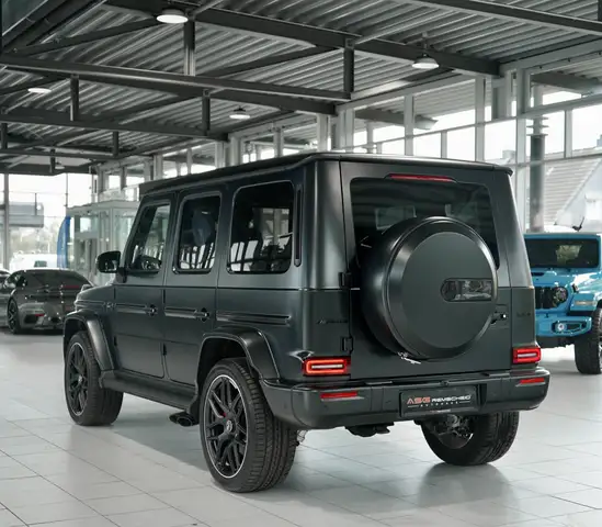 Mercedes-Benz G-Class view 10