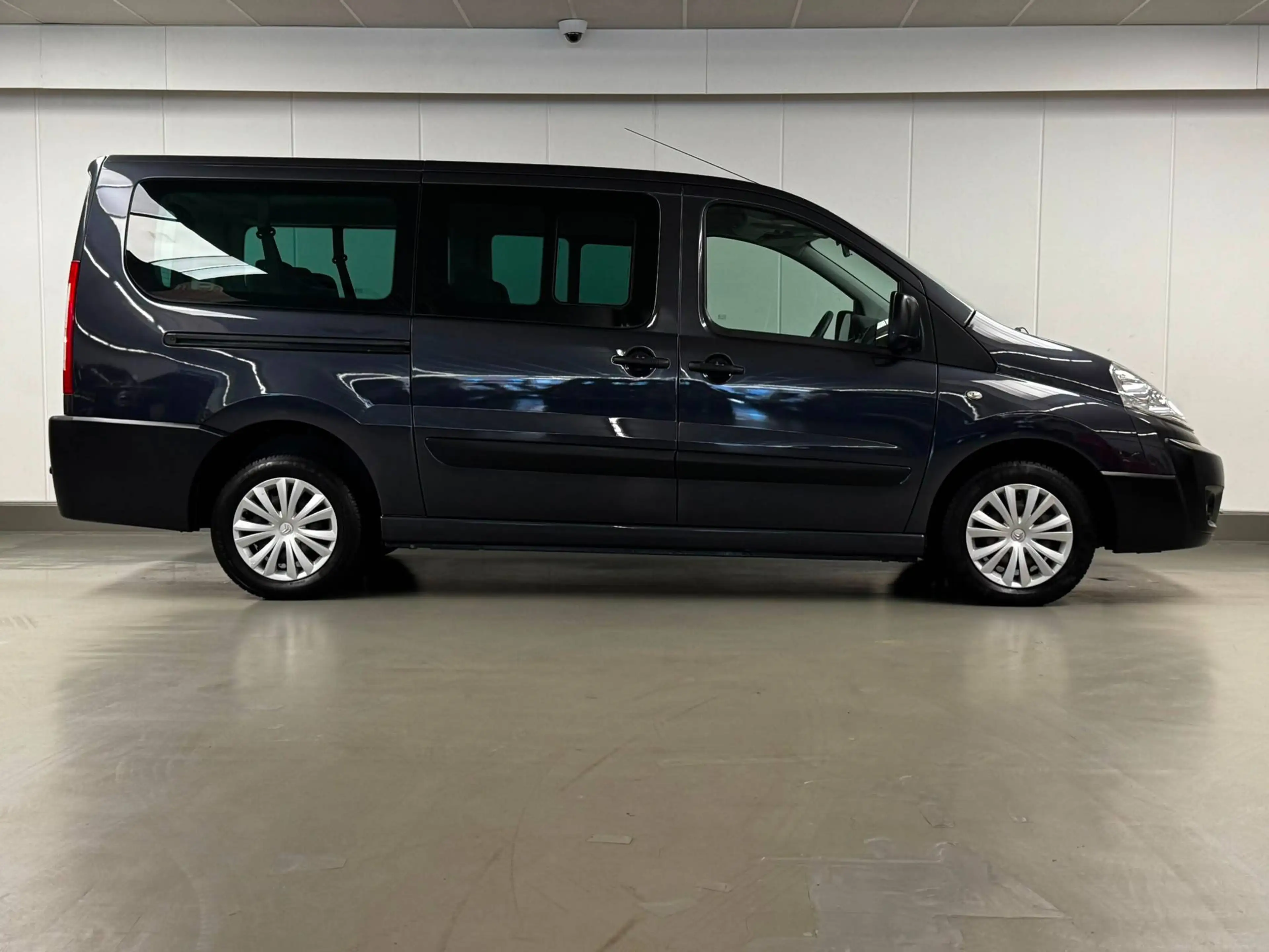 Citroen Jumpy SPACETOURER 2.0 HDI 130 CV 8 PLACES !! 37000 KM !! 1ere MAIN !! — photo 4