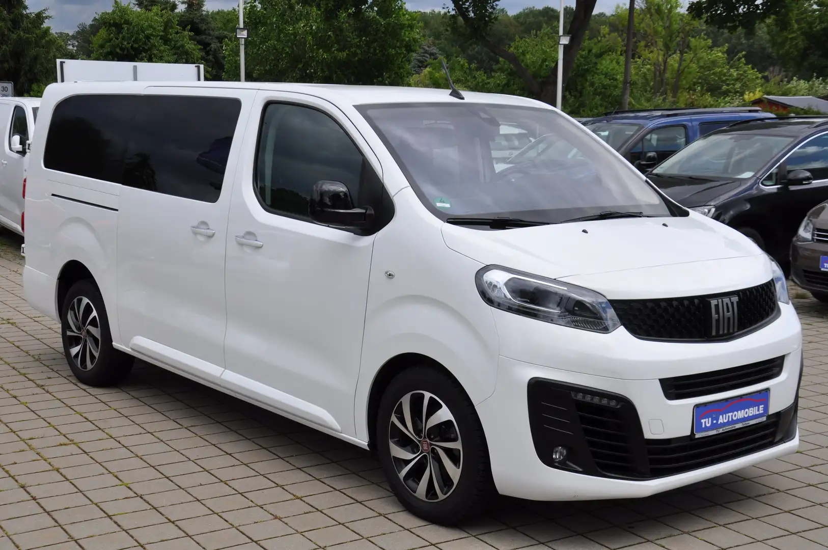 Fiat Scudo L3 Multicab SX NAV-AHK-XENON-2xSCHIEBETÜR-5SITZ Wit - 1