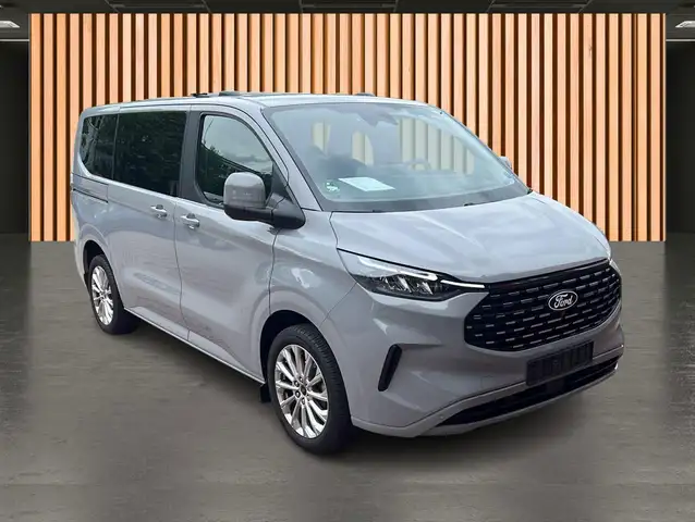 Ford Tourneo Custom view 15