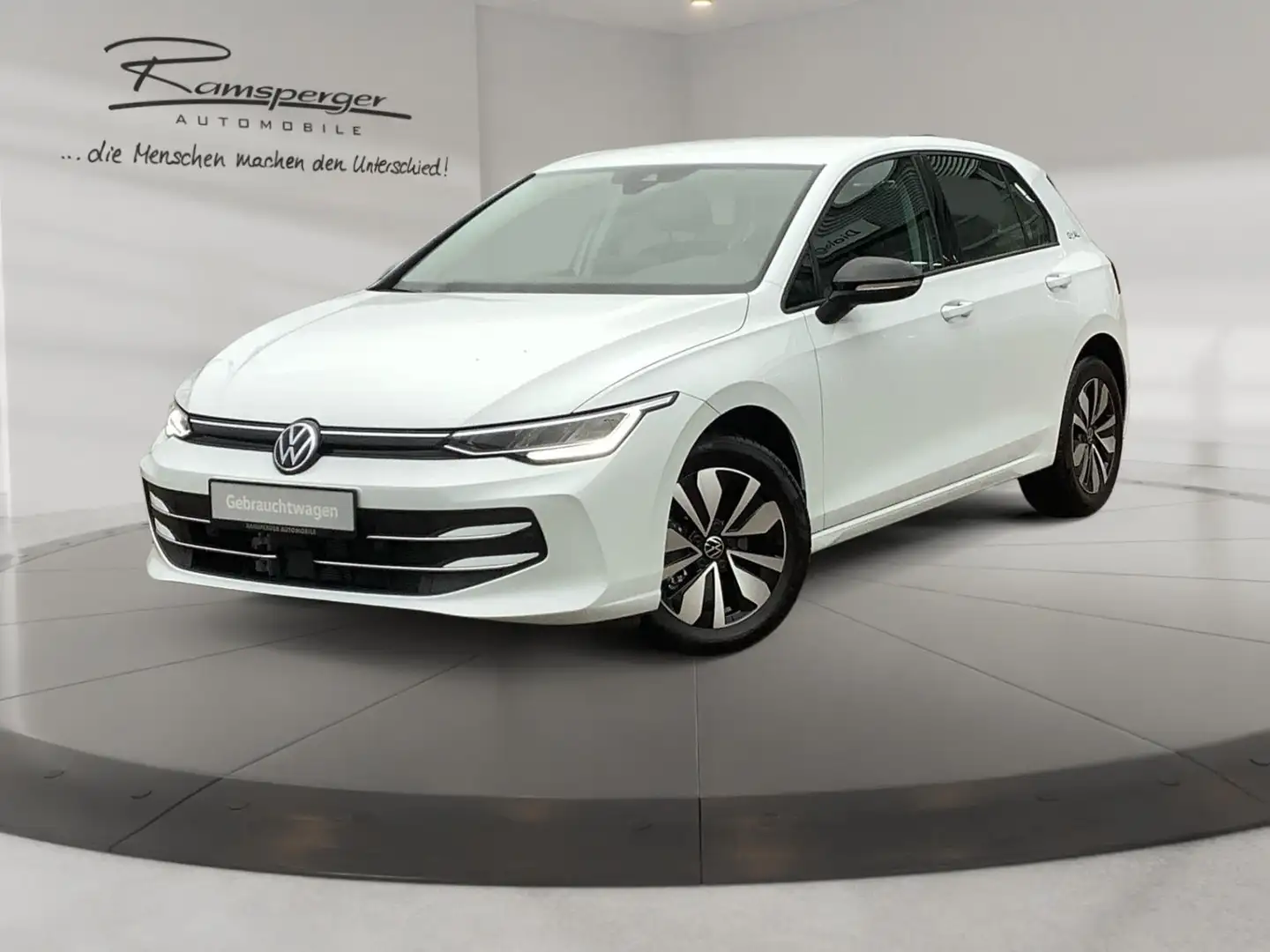 Volkswagen Golf VIII 2.0 TDI Goal ACC LED APP Keyless Kamer Weiß - 2