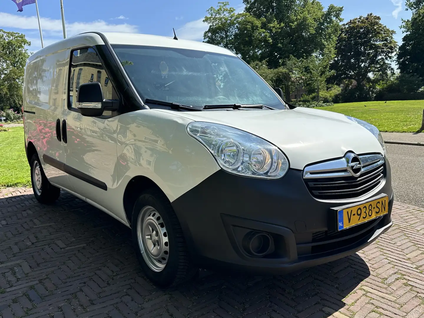 Opel Combo 1.3 CDTi L1H1 Edition NAP * NL auto * AURO 6 Wit - 2