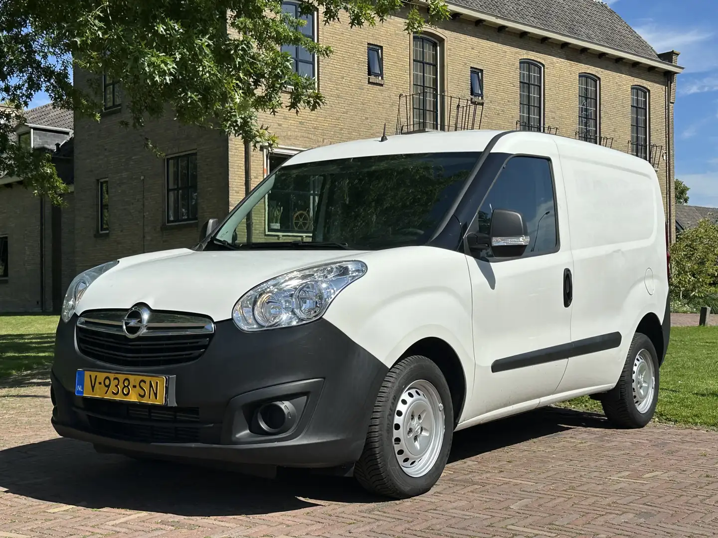 Opel Combo 1.3 CDTi L1H1 Edition NAP * NL auto * AURO 6 Wit - 1