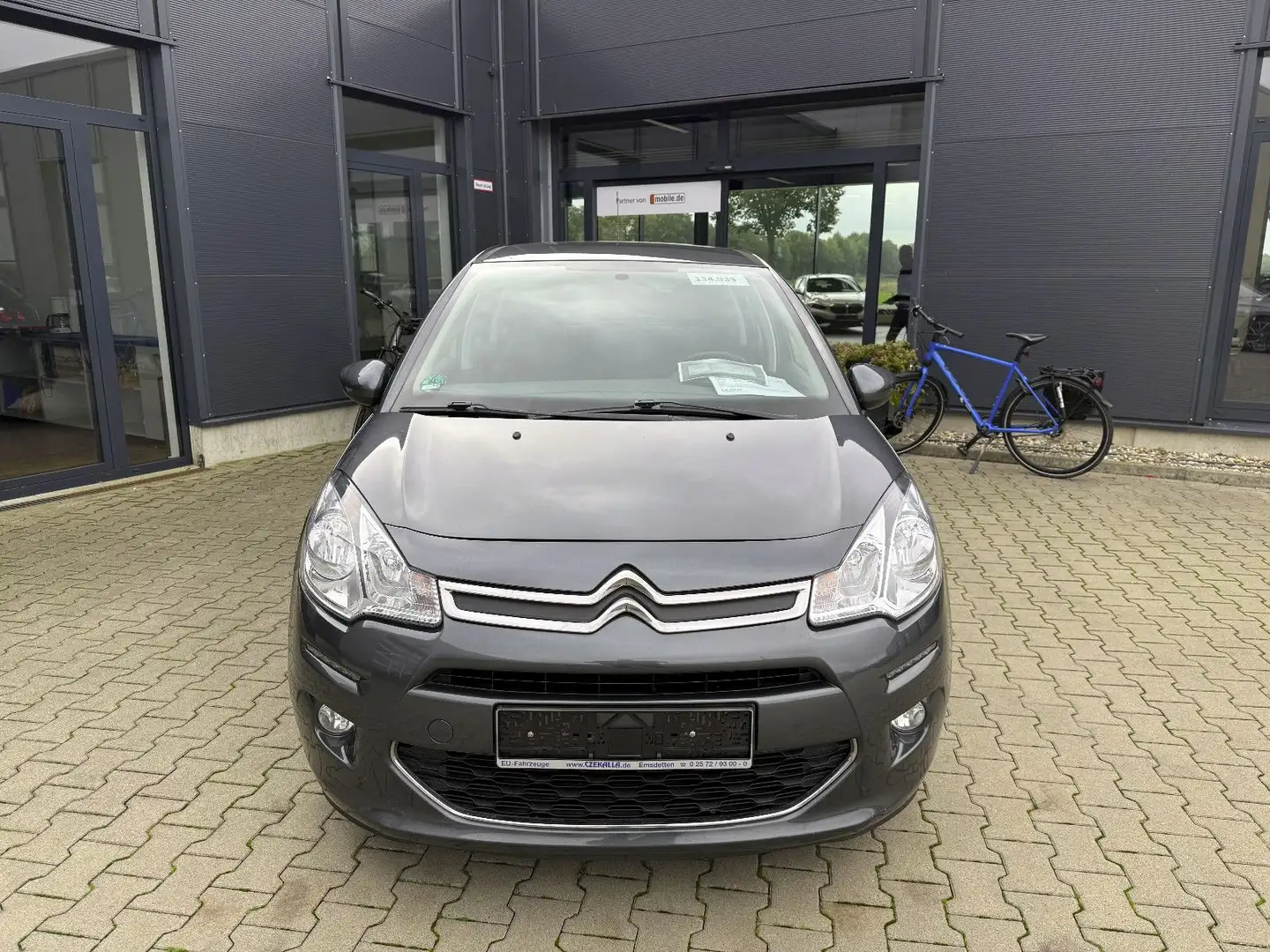 Citroen C3 1.6 HDI Selection Grijs - 2