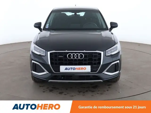 Audi Q2 view 9