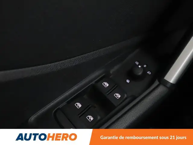 Audi Q2 view 27