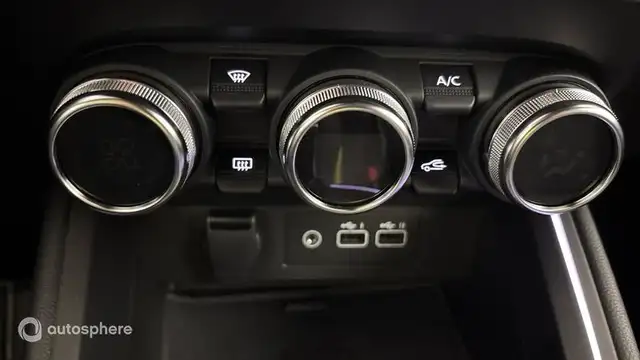 Renault Clio view 19