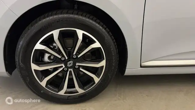 Renault Clio view 20
