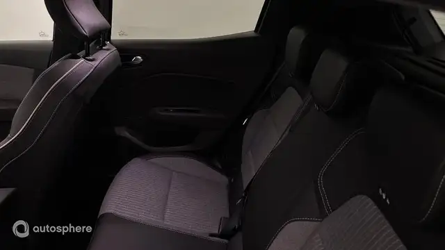 Renault Clio view 13