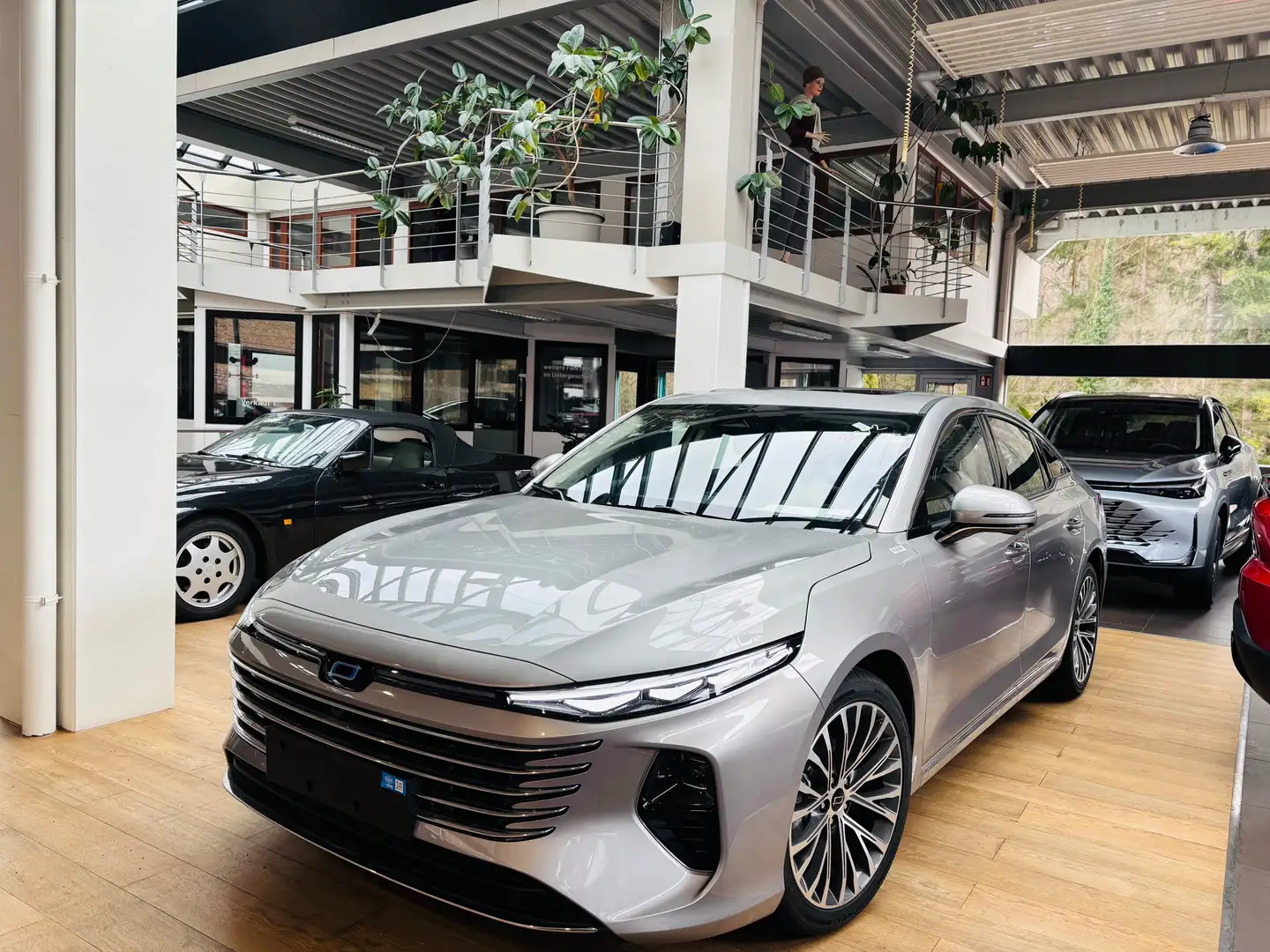 Bestune Sonstige B70 Sofort Verfügbar in 2 Farben !! TOP Preis ! Silber - 1