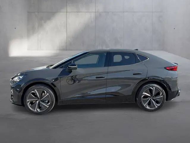 Cupra Tavascan view 2