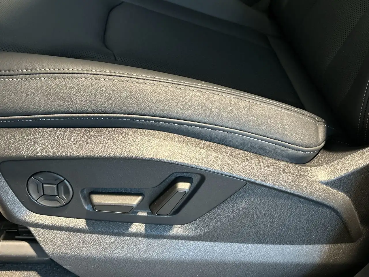 Audi Q7 снимка Audi Q7