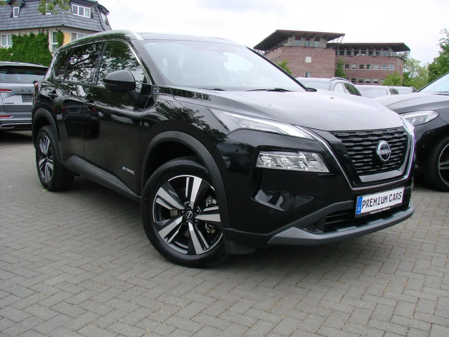 Nissan X-Trail 1.5VC-T e-Power e-4orce N-Connecta Pano HeadUp Noir - 1