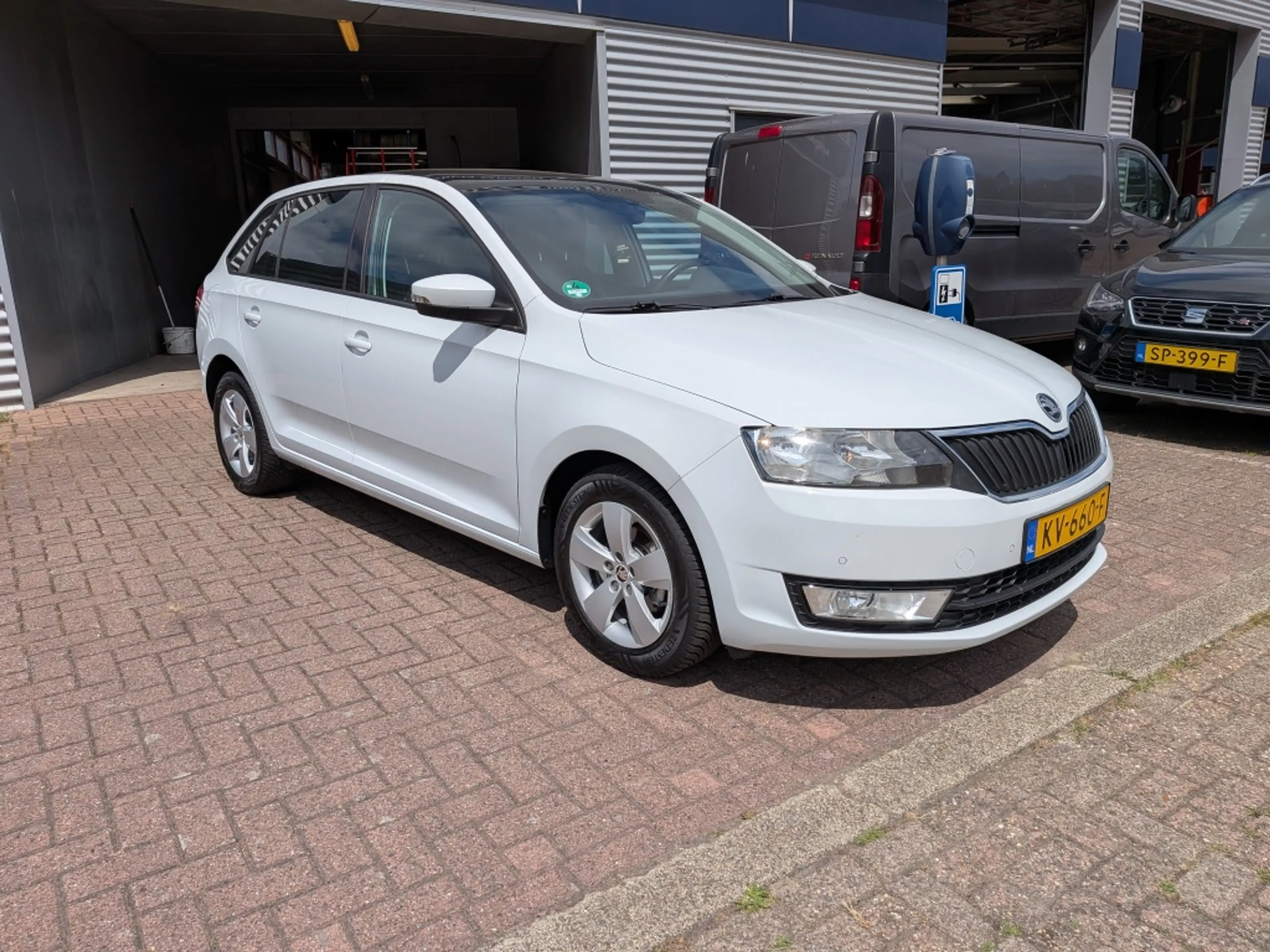 Skoda Rapid/Spaceback Automaat 1.2 TSI Grt JOY — photo 3