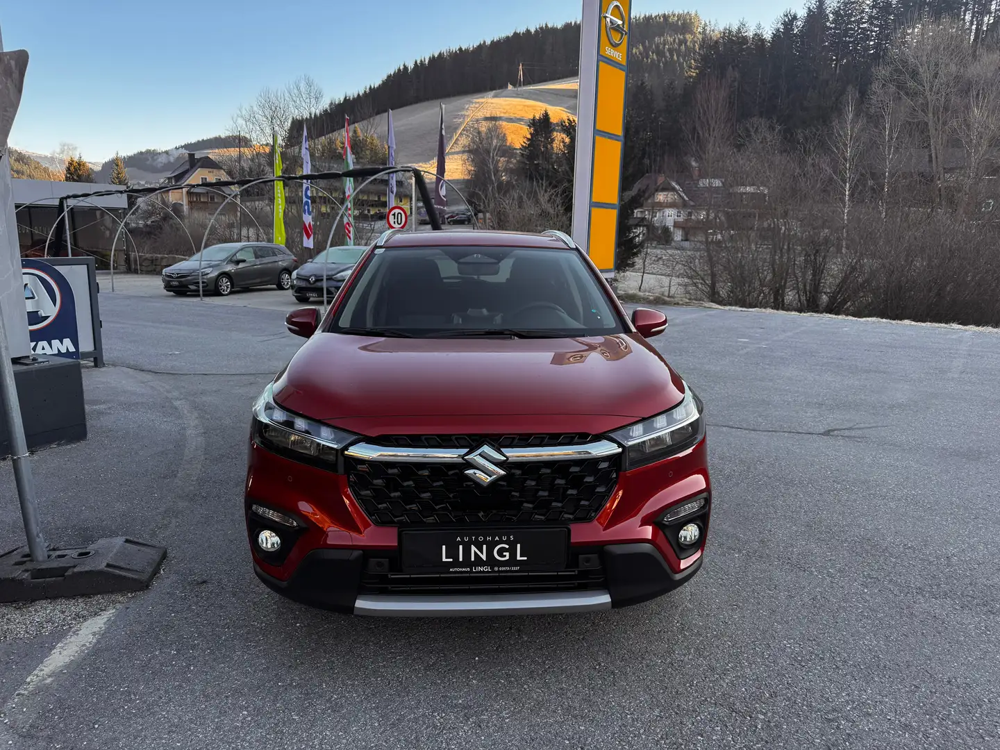 Suzuki S-Cross 1,4 GL+ DITC Hybrid ALLGRIP shine *45 JAHRE* Červená - 2