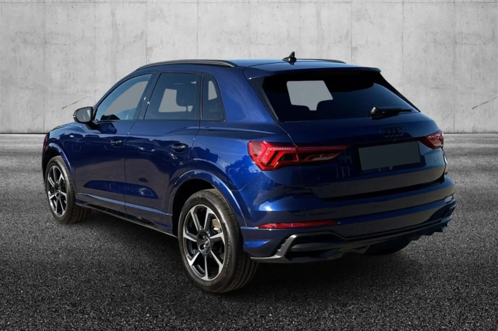 Audi Q3 35 TDI S tronic S line edition Blu/Azzurro - 2