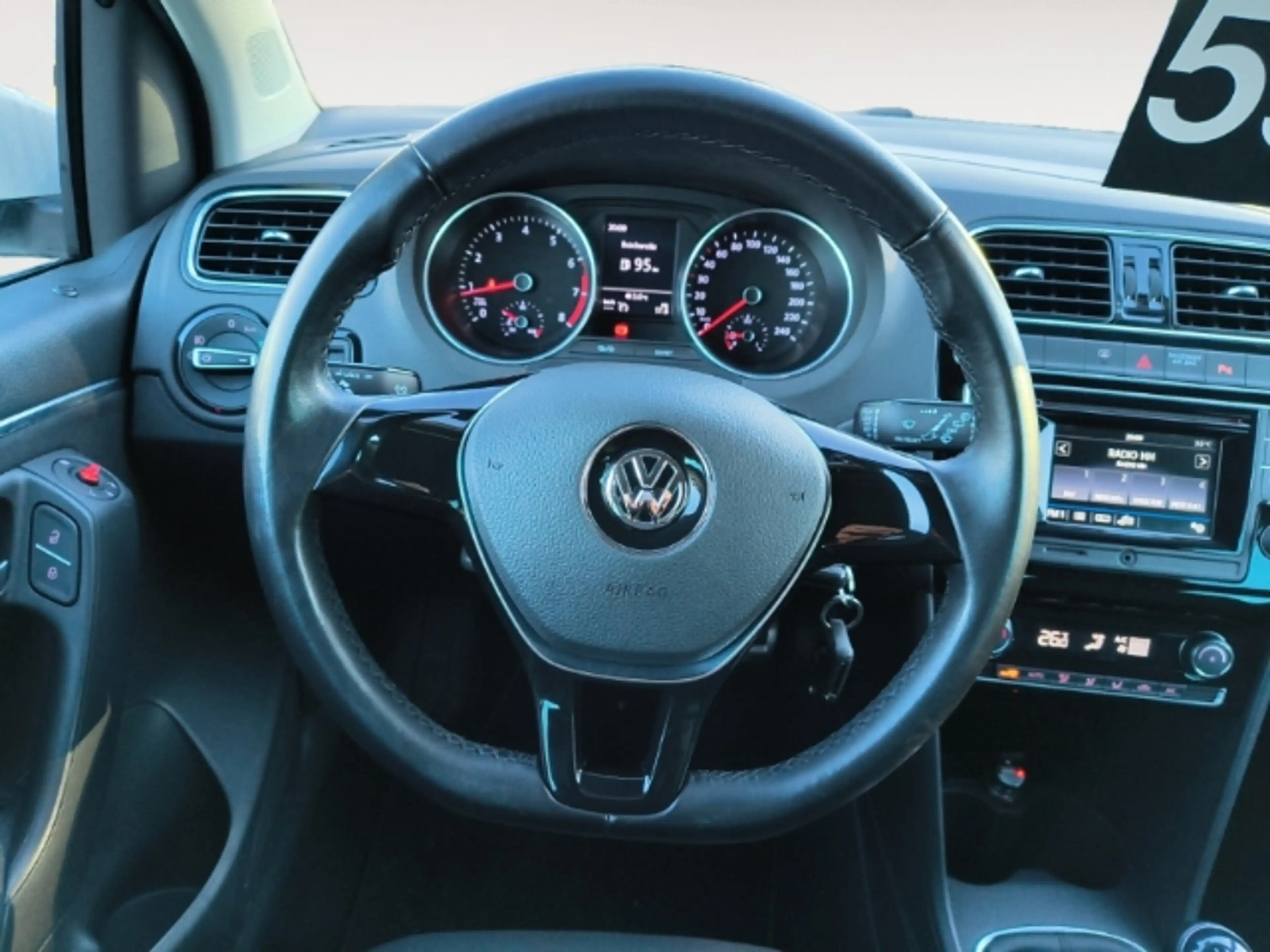 Volkswagen Polo V Sound-SHZ-PDC-TEMPO-1.HD.-ASSIST.-GJR — photo 13