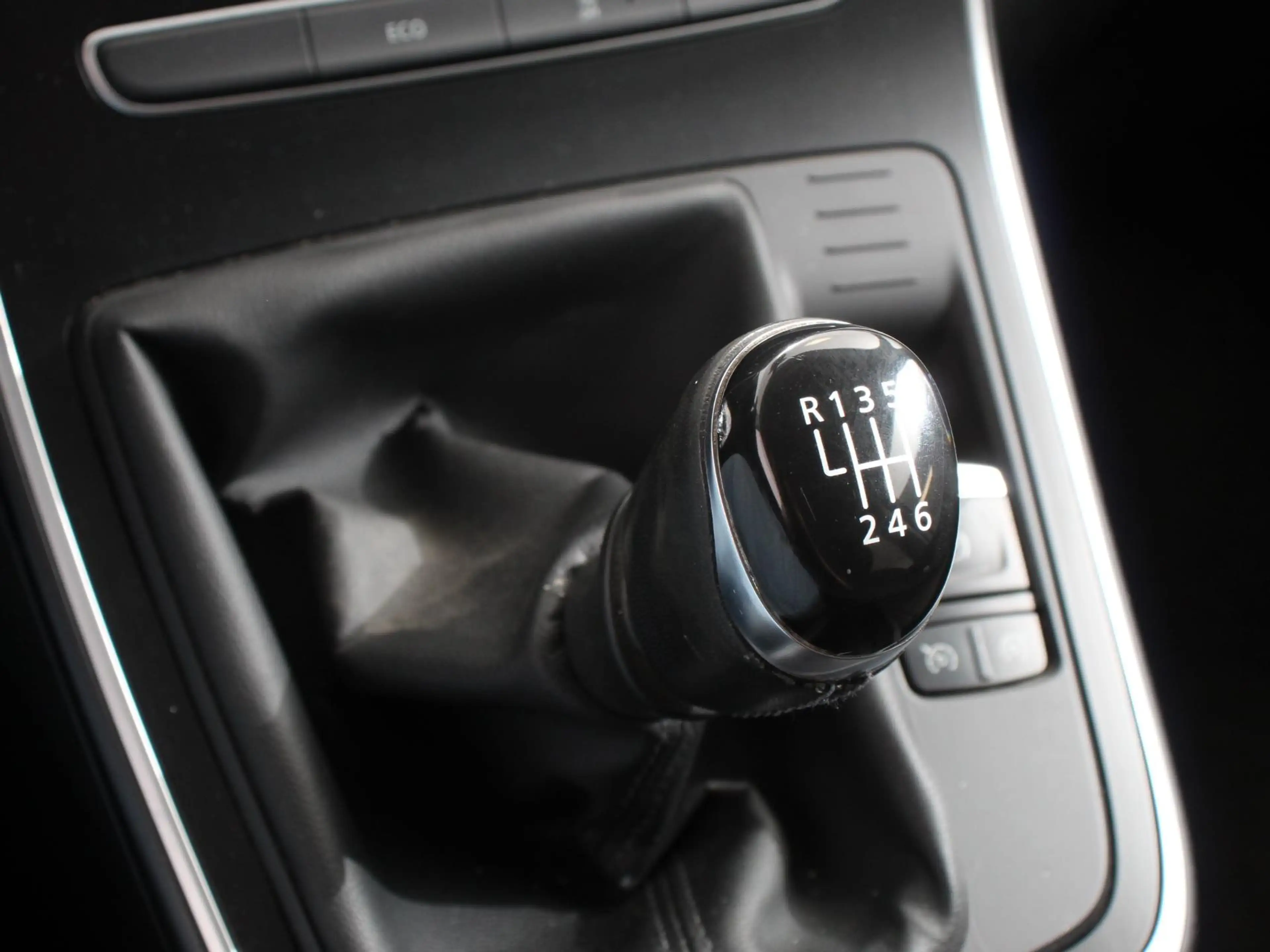 Renault Grand Scenic 1.2 TCe Zen Navigatie Trekhaak Climate Control Par — photo 13