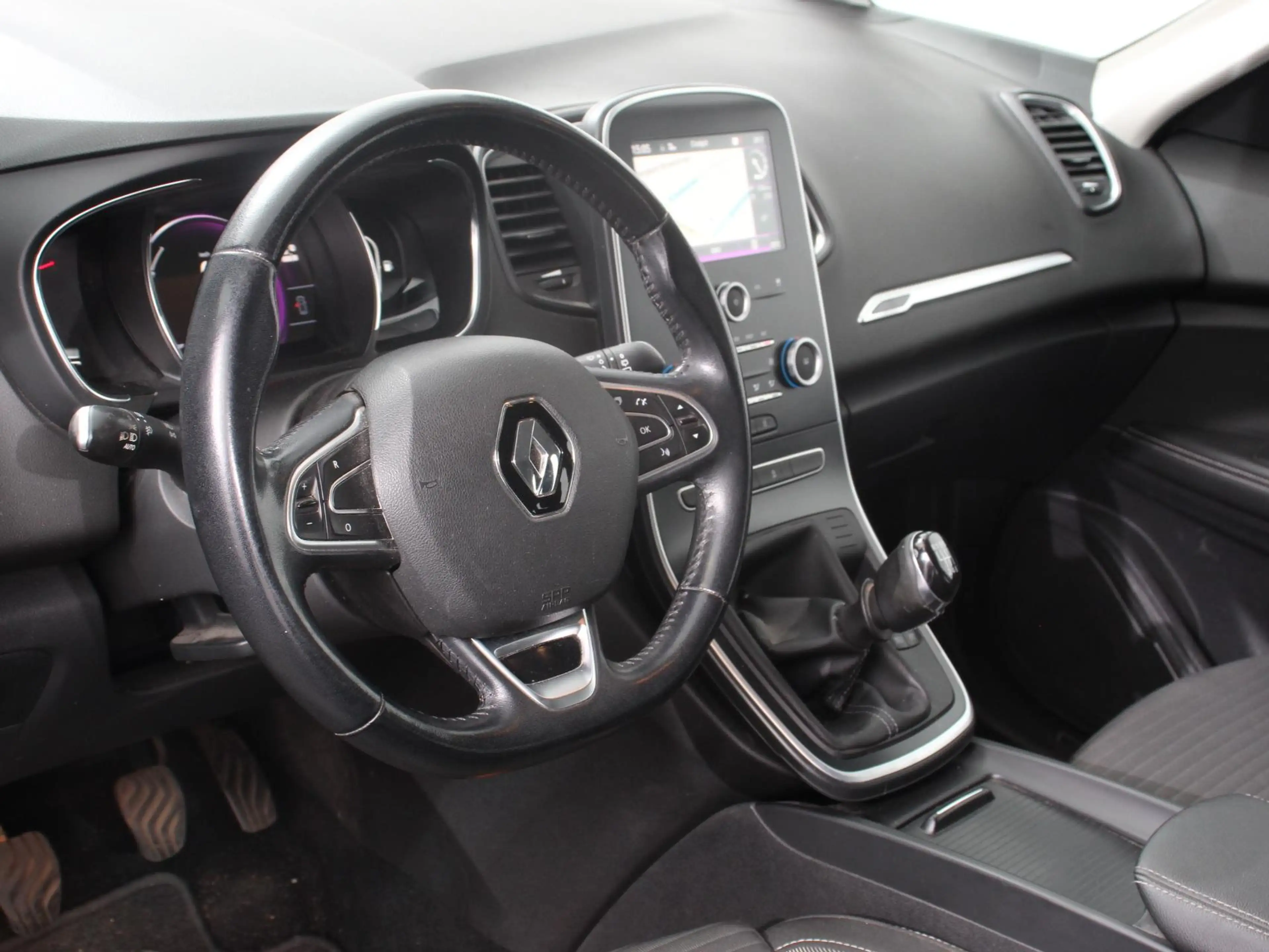 Renault Grand Scenic 1.2 TCe Zen Navigatie Trekhaak Climate Control Par — photo 3
