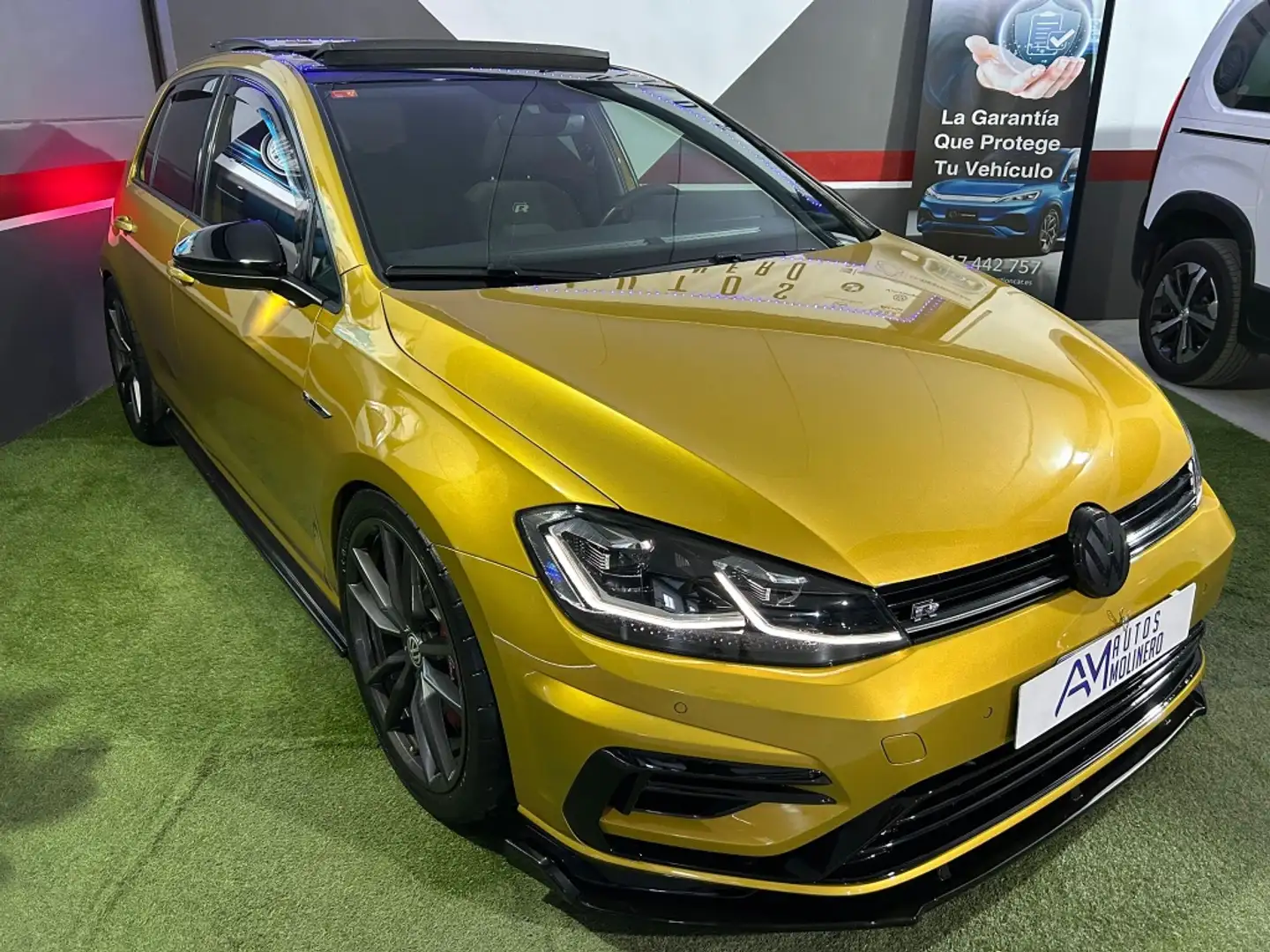 Volkswagen Golf 2.0 TSI R DSG7 228kW Amarillo - 2