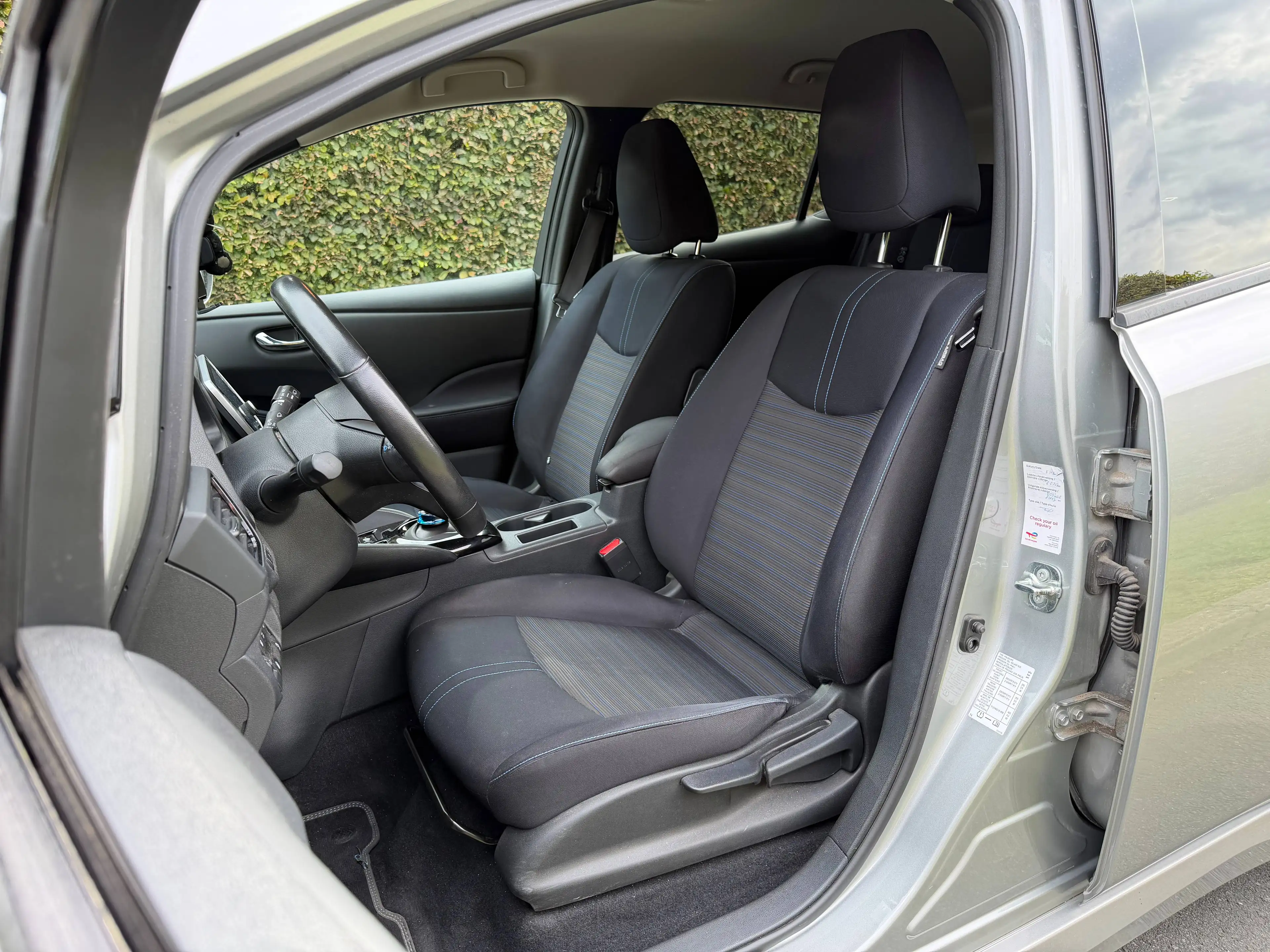 Nissan Leaf 40 kWh N-Connecta — photo 11