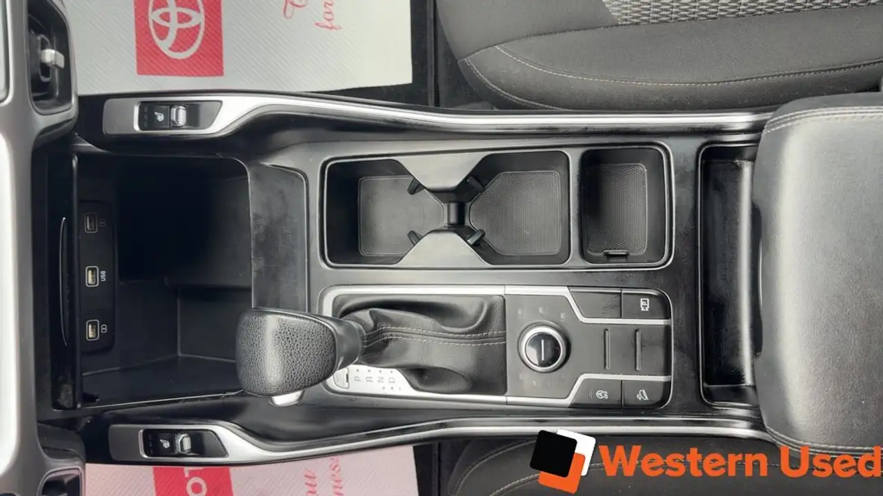 Kia Sorento снимка Kia Sorento