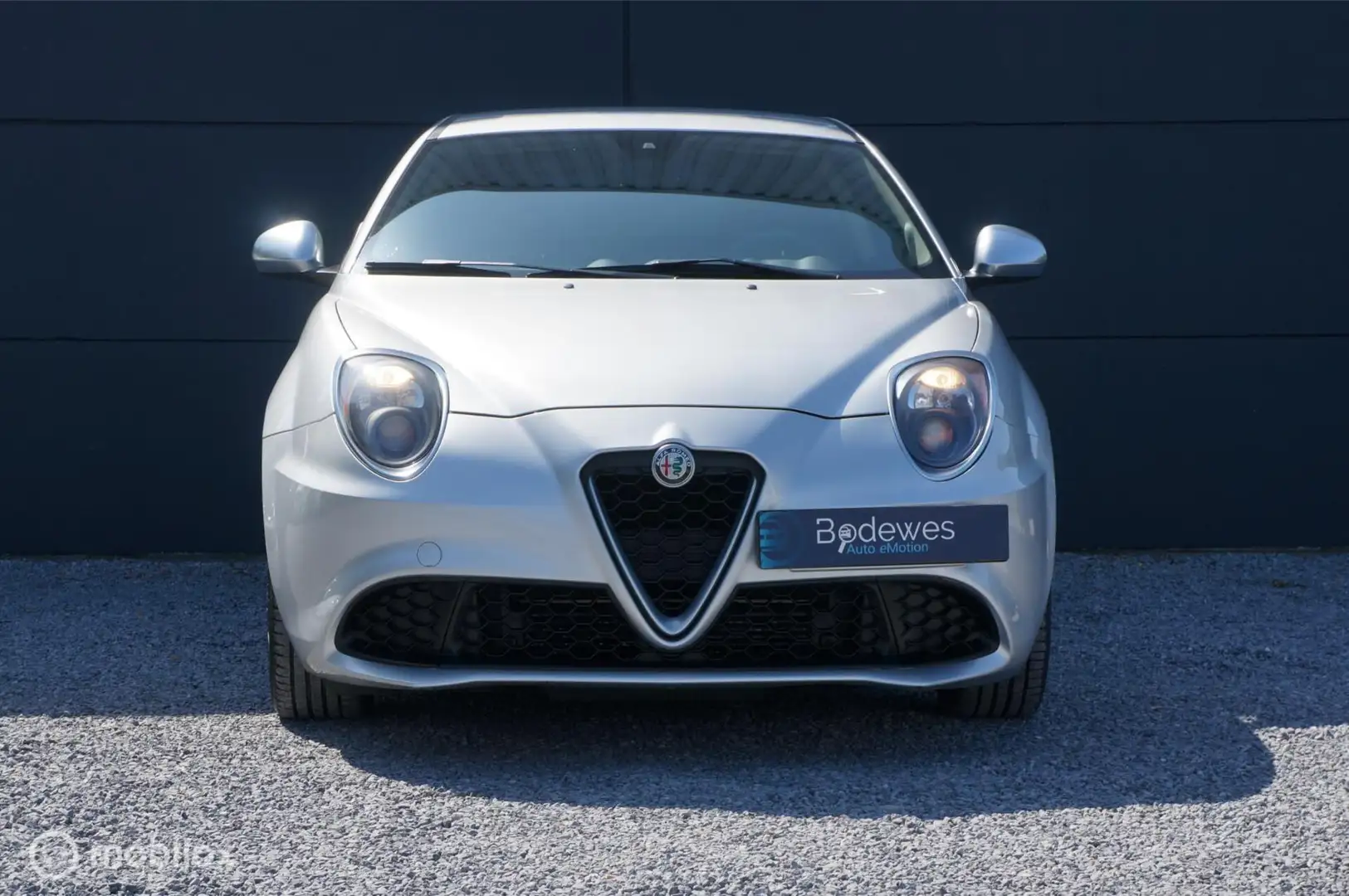 Alfa Romeo MiTo 1.4 T MultiAir Urban Aut. Cruise Bluetooth ! Gris - 2