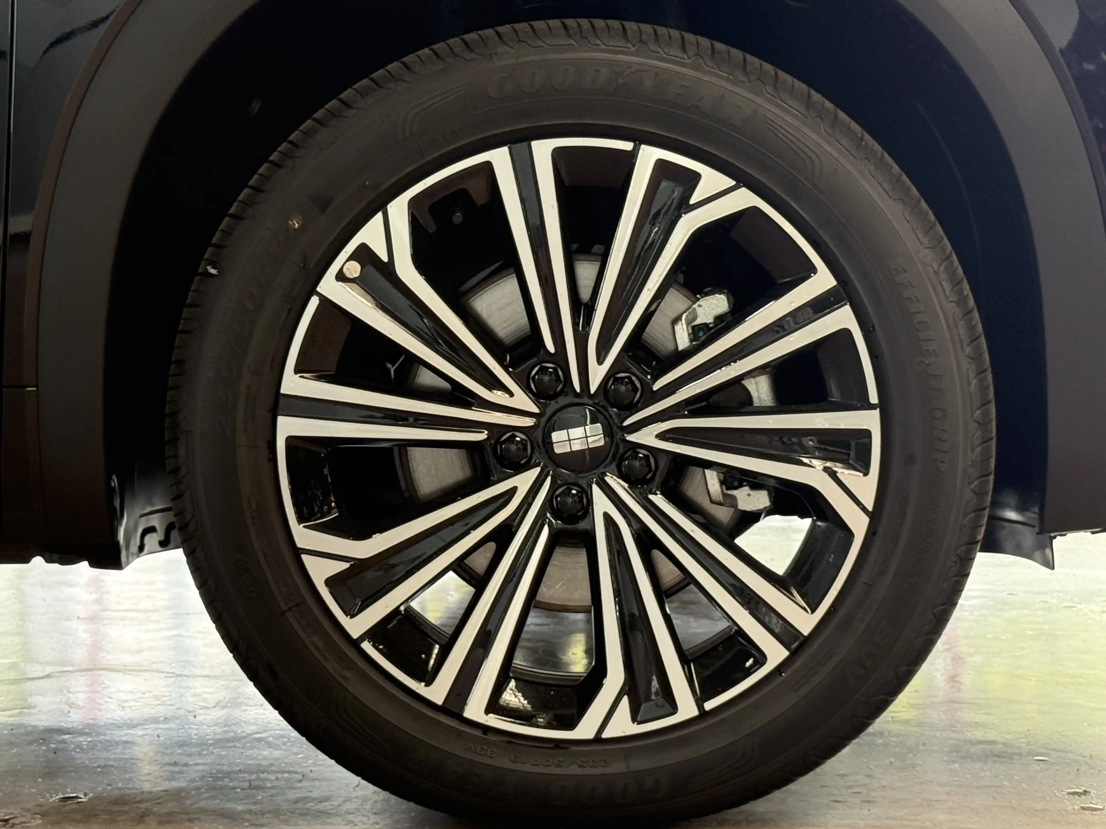 Geely Starray EM-i Pro+ 29,8kWh- 136KM el.Reichweite — photo 10