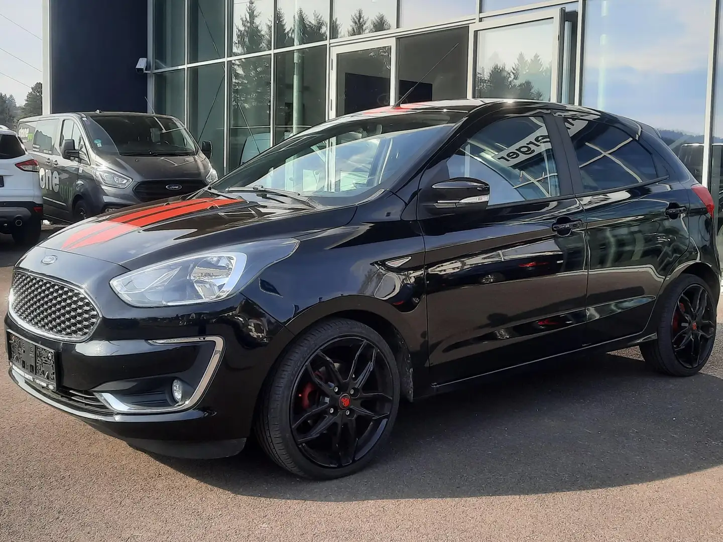 Ford Ka/Ka+ Ka+ 1,2 Trend Trend Schwarz - 2