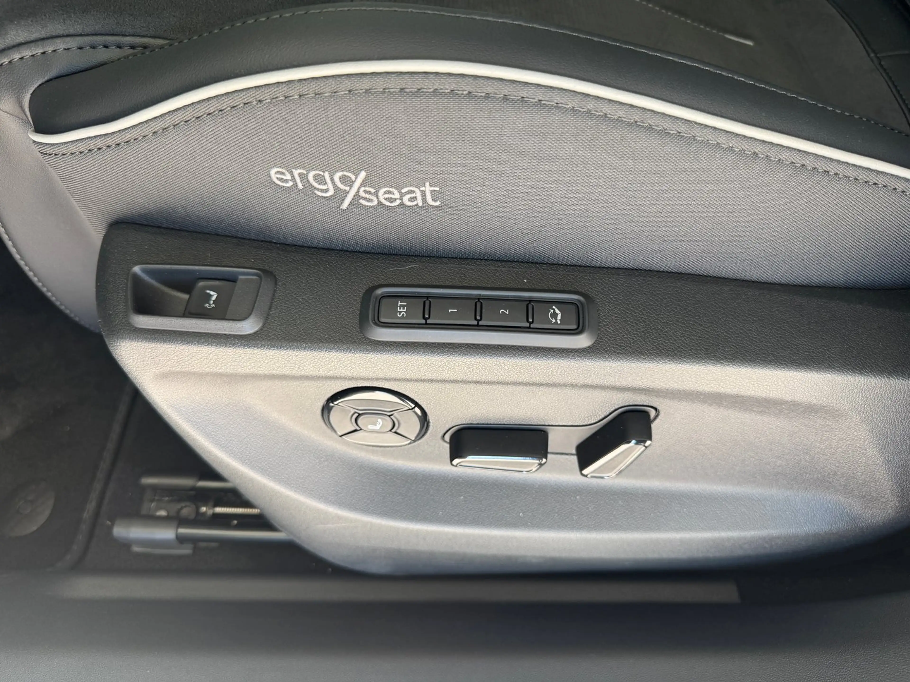 Skoda Peaq Sportline 90x — photo 13