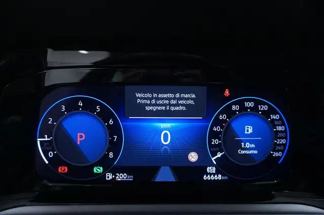 Volkswagen Golf view 12