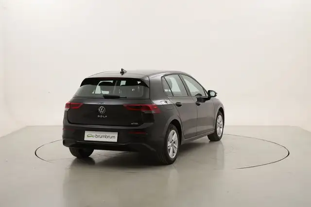 Volkswagen Golf view 5