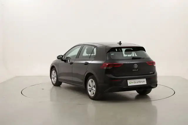 Volkswagen Golf view 3