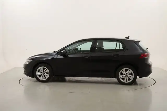Volkswagen Golf view 2