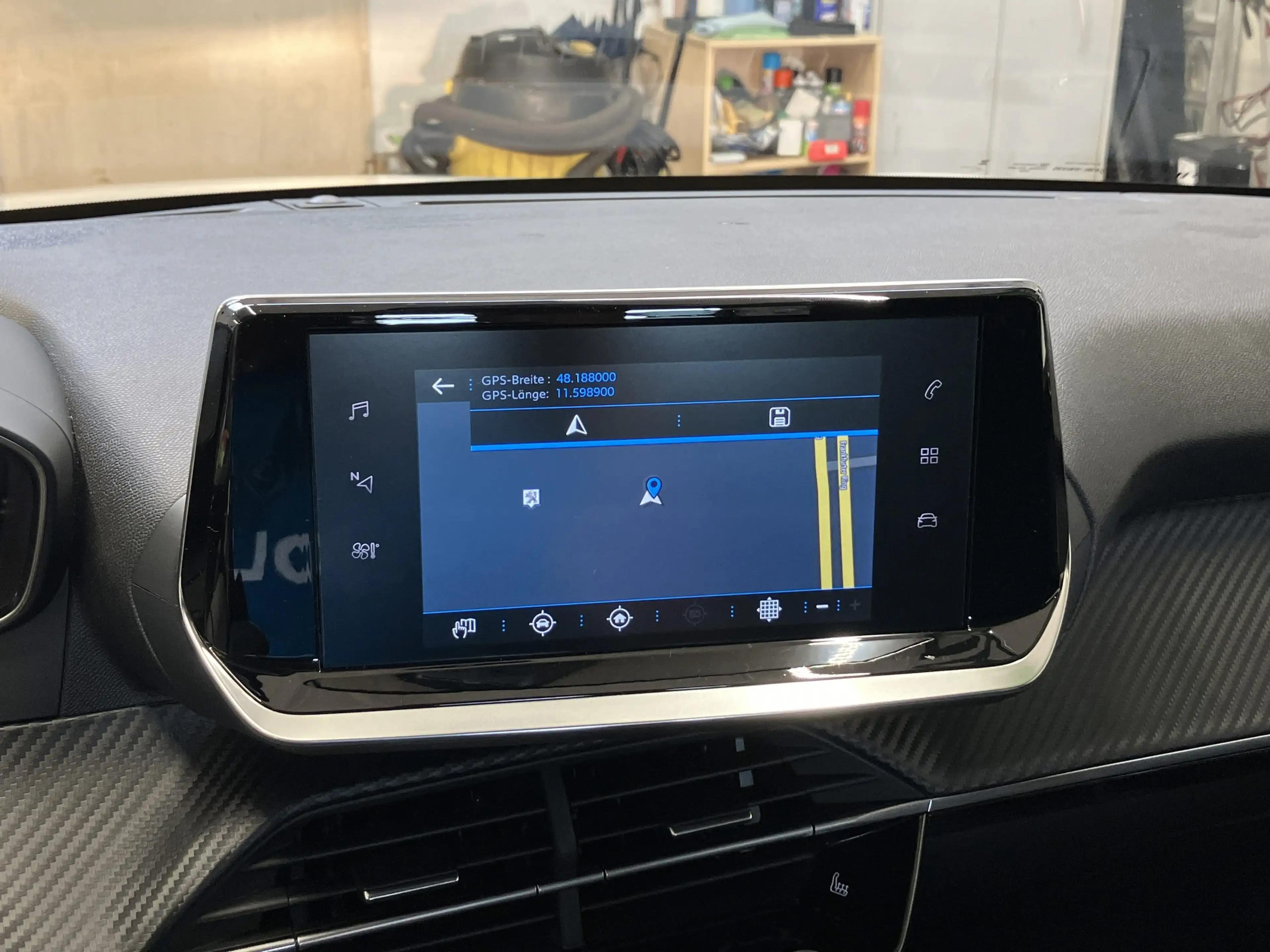 Peugeot 208 1.2 PureTech 100 Active Pack Navi+SHZ+PDC — photo 11