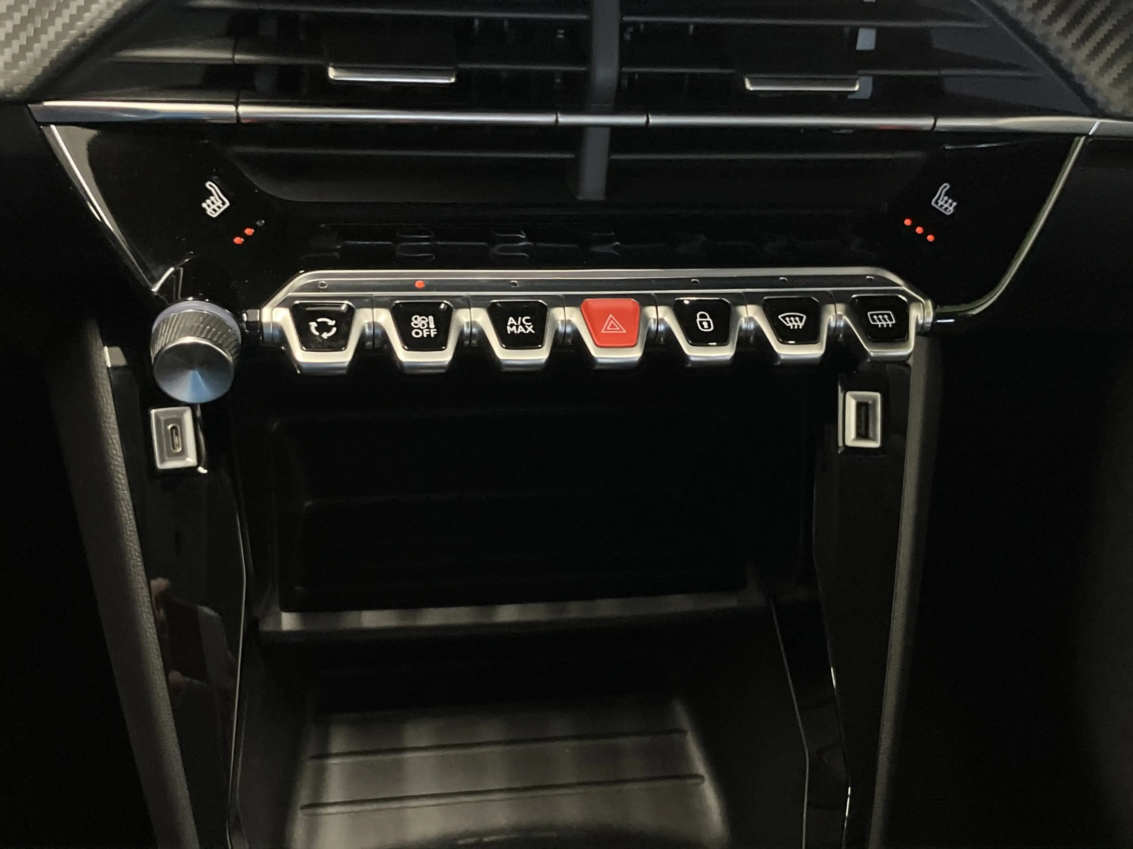 Peugeot 208 1.2 PureTech 100 Active Pack Navi+SHZ+PDC — photo 12