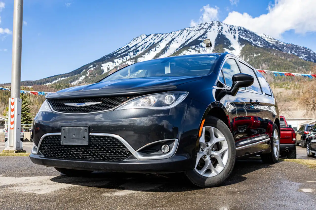 Chrysler Pacifica fotografie Chrysler Pacifica