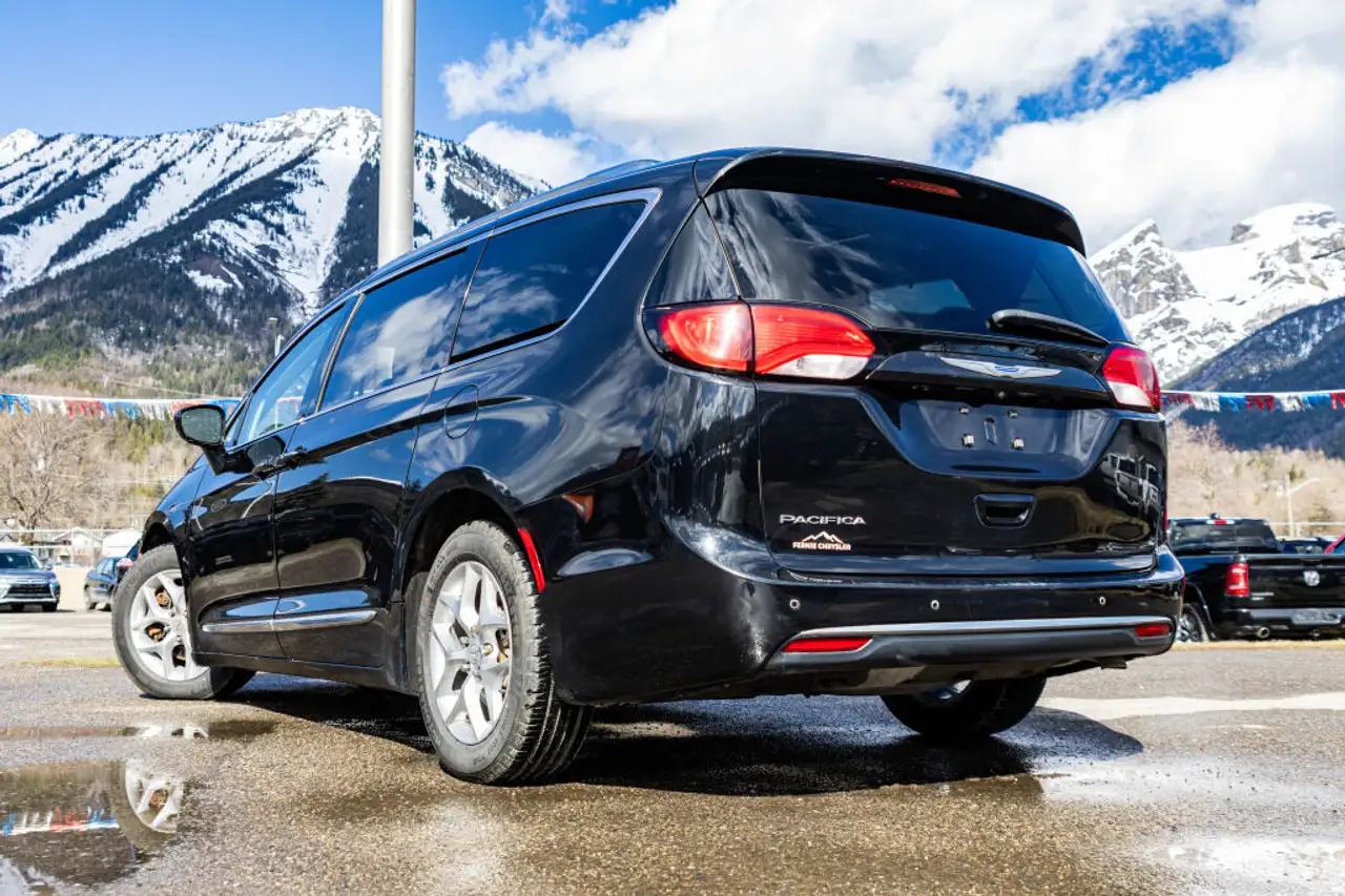 Chrysler Pacifica fotografie Chrysler Pacifica