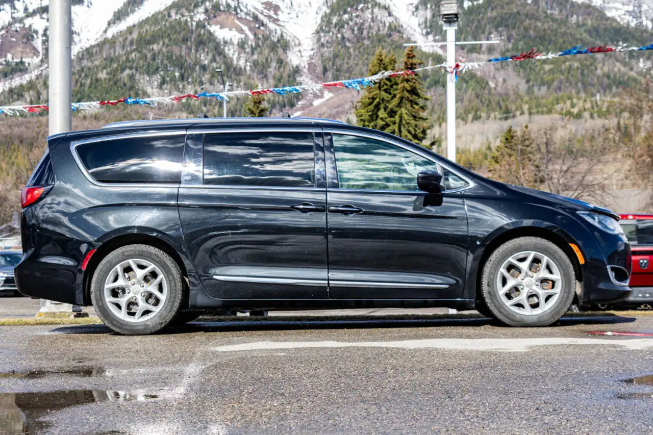 Chrysler Pacifica fotografie Chrysler Pacifica