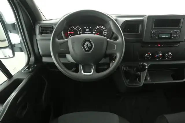 Renault Master view 2