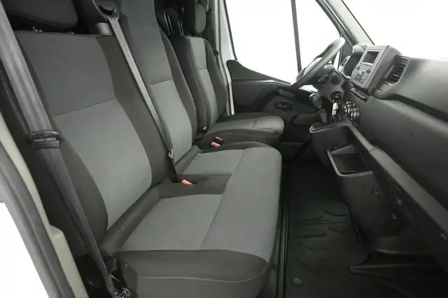 Renault Master view 10