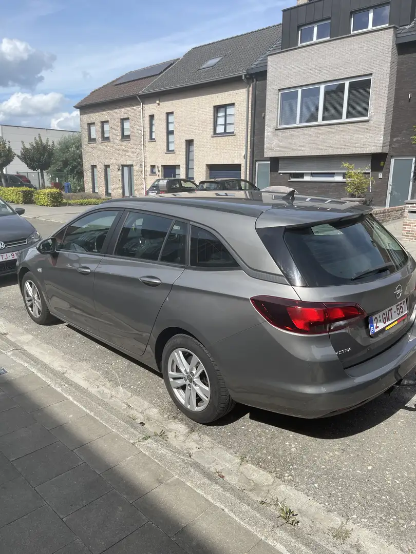 Opel Astra sport tourer break Groen - 1